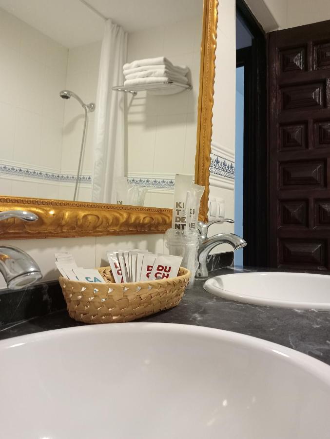 Hotel Nuevo Arlanza Коваррубіас Екстер'єр фото