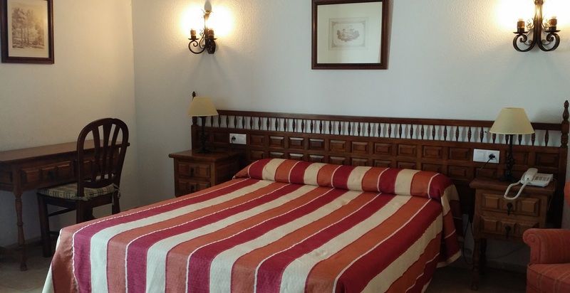 Hotel Nuevo Arlanza Коваррубіас Екстер'єр фото