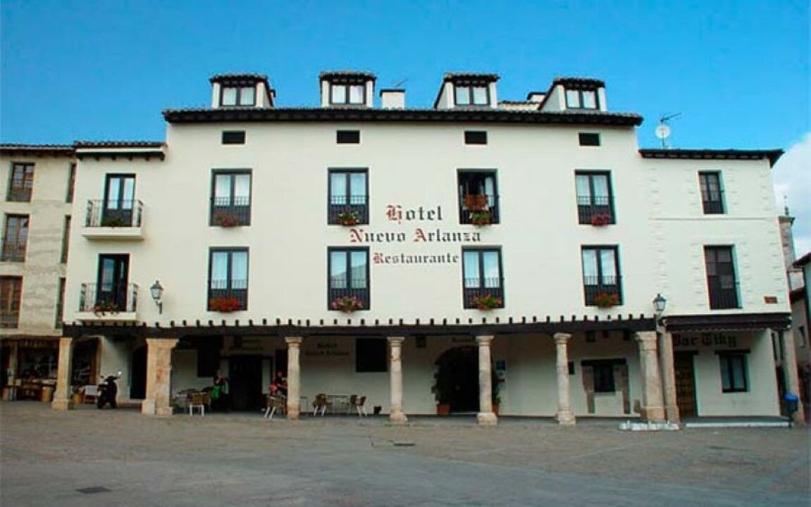 Hotel Nuevo Arlanza Коваррубіас Екстер'єр фото